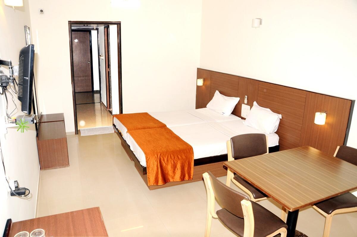 Hotel Century Executive à Udupi Extérieur photo