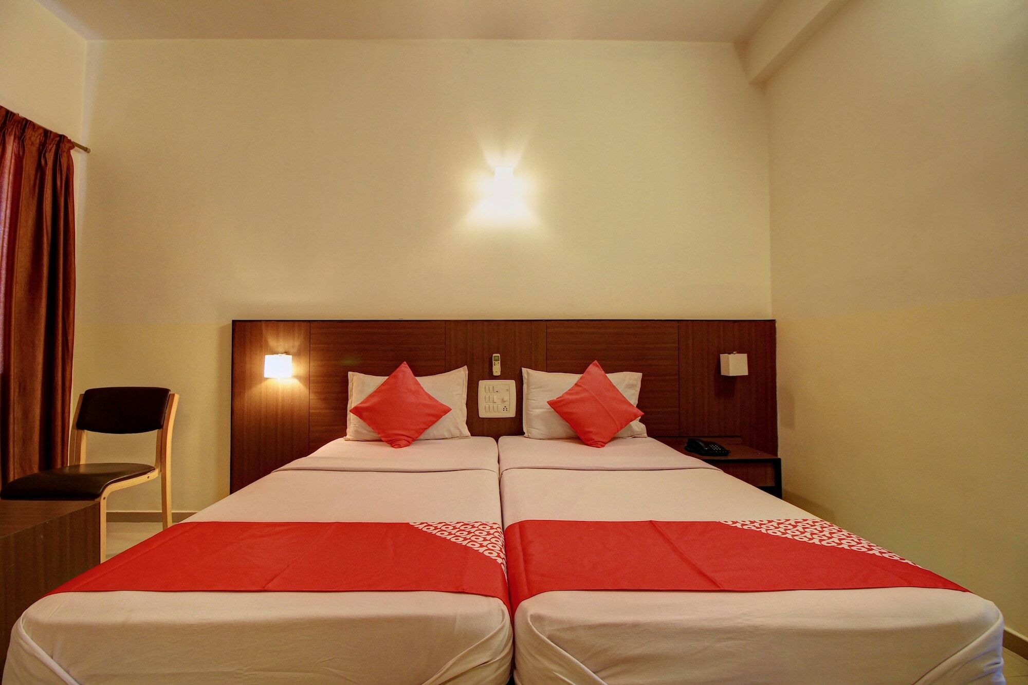 Hotel Century Executive à Udupi Extérieur photo